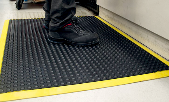 Anti-fatigue mats for your workstation